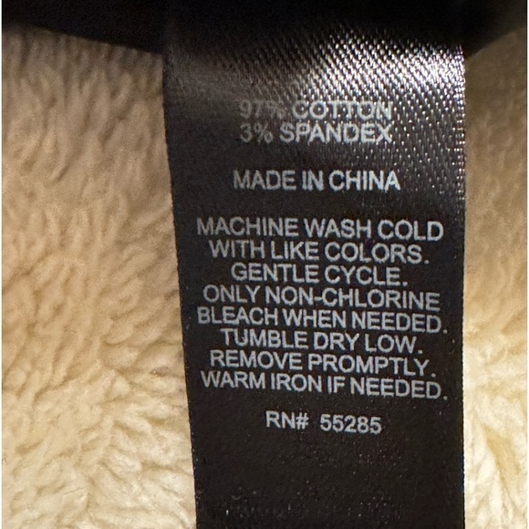 Express Pencil Skirt with Side Slit size 2 - Picture 6 of 6